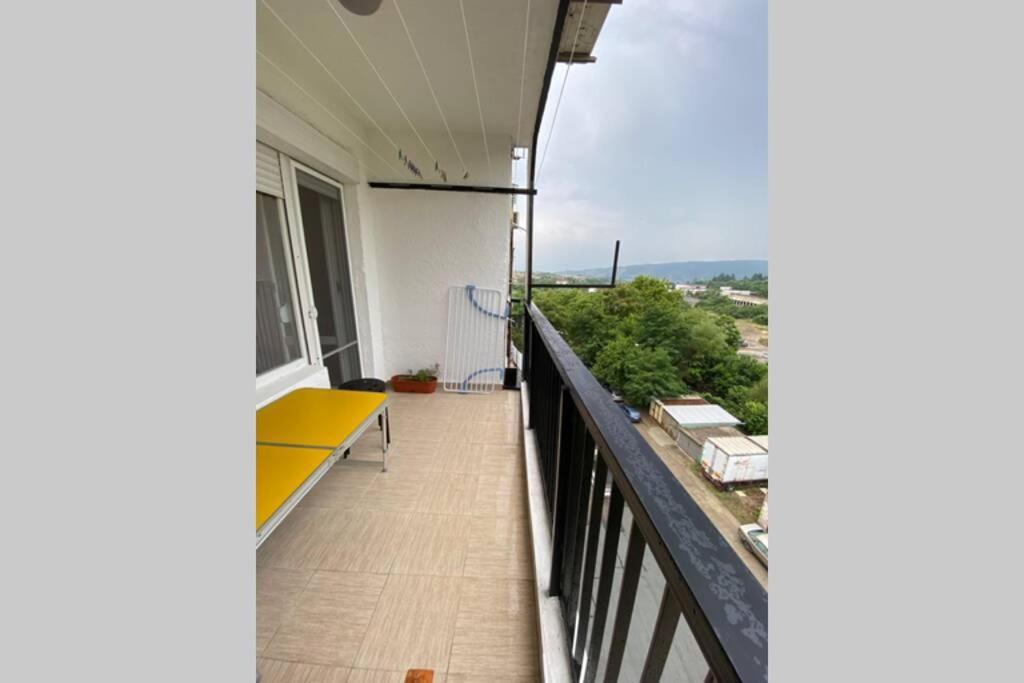 Sunny Apartment By The River サンダンスキ エクステリア 写真