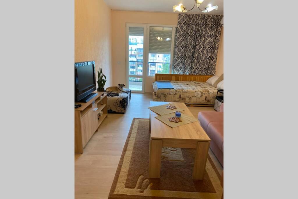 Sunny Apartment By The River サンダンスキ エクステリア 写真